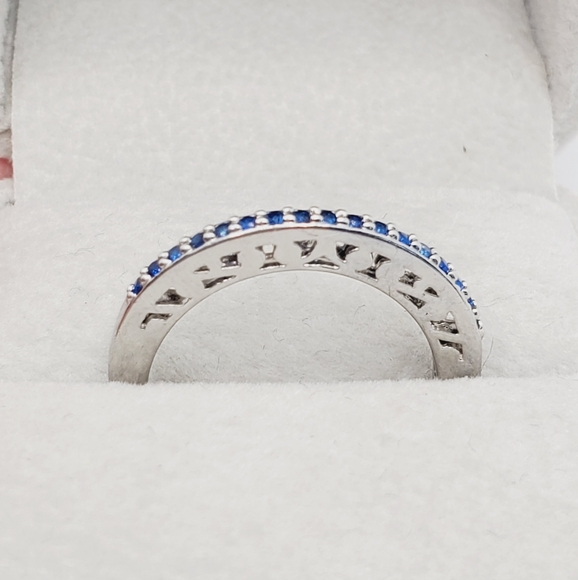 Blue Design Band - Picture 2 of 6